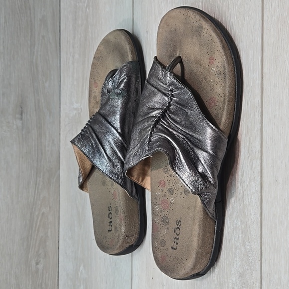 Taos Footwear Women Gift 2 Loop Toe  Comfort Sandals Shoes Slide Sz 8 - Picture 2 of 13